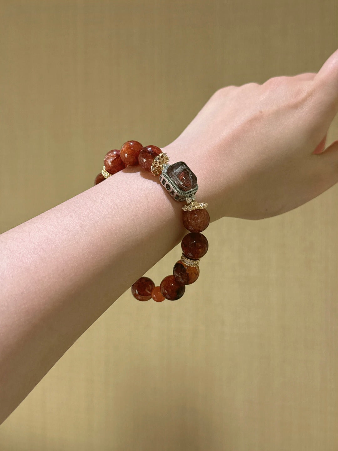 ▫️▪️ Red glue festoon ghost box bracelet